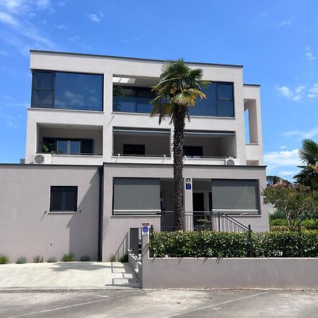 Stay In The Heart Of Porec - 50M To The Beach Extérieur photo