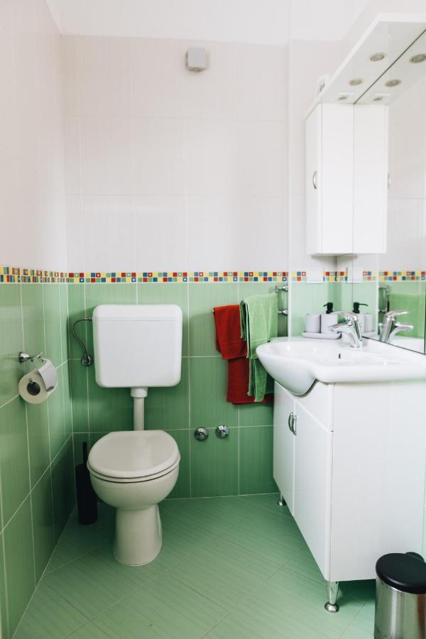 Stay In The Heart Of Porec - 50M To The Beach Extérieur photo