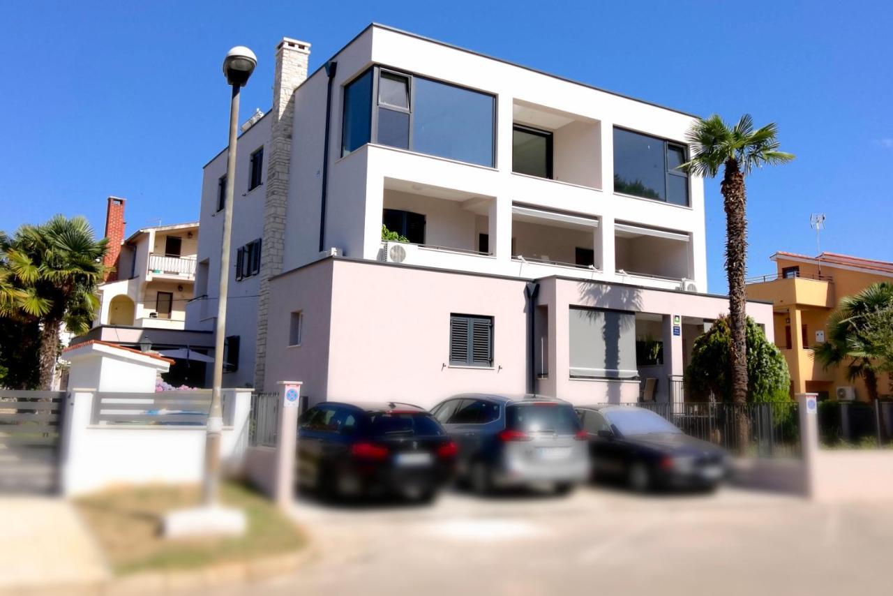 Stay In The Heart Of Porec - 50M To The Beach Extérieur photo