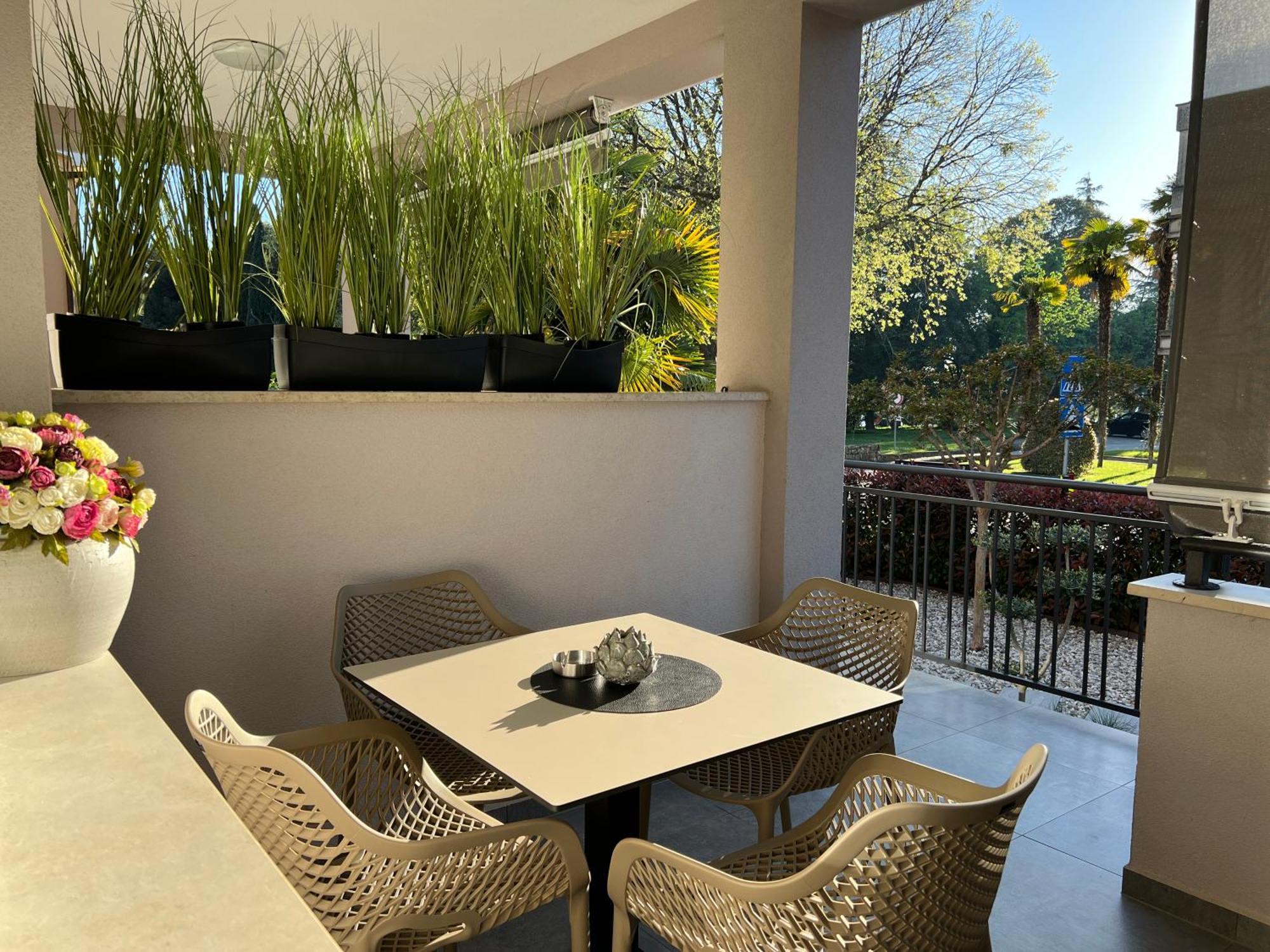 Stay In The Heart Of Porec - 50M To The Beach Extérieur photo